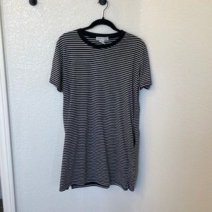 TSHIRT DRESS WITH POCKETS